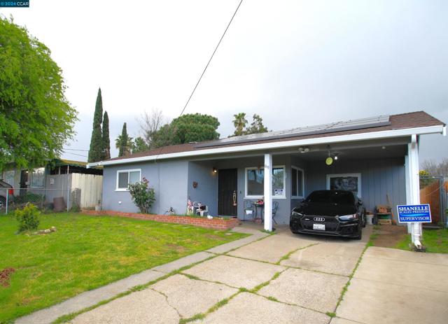 Image 1 of 20 For 69 Beach Dr  