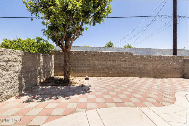 2918 Estilita Way, Simi Valley CA: https://media.crmls.org/mediaz/47a8d762-da94-4f16-b851-7e887722e6e0.jpg
