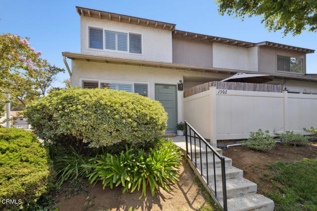 Detail Gallery Image 2 of 33 For 1302 Alessandro Dr, Newbury Park,  CA 91320 - 3 Beds | 2 Baths