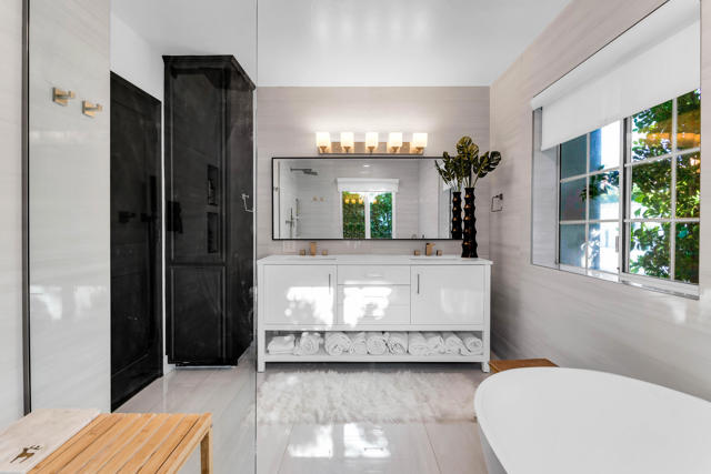 Image 23 of 40 For 74797 Cove Drive