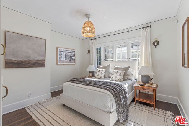 601 S Hudson Avenue, Pasadena CA: https://media.crmls.org/mediaz/47ab0e1d-da15-441b-921e-517996421b9d.jpg