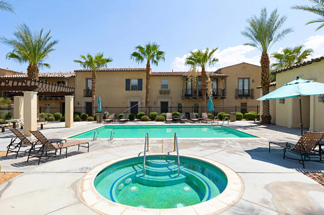 585 Via De La Paz, Palm Desert, CA 92211