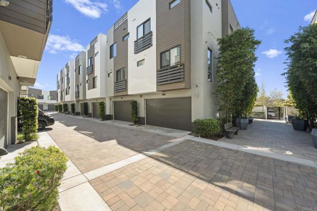 Detail Gallery Image 32 of 57 For 2563 State St, Carlsbad,  CA 92008 - 2 Beds | 2/2 Baths