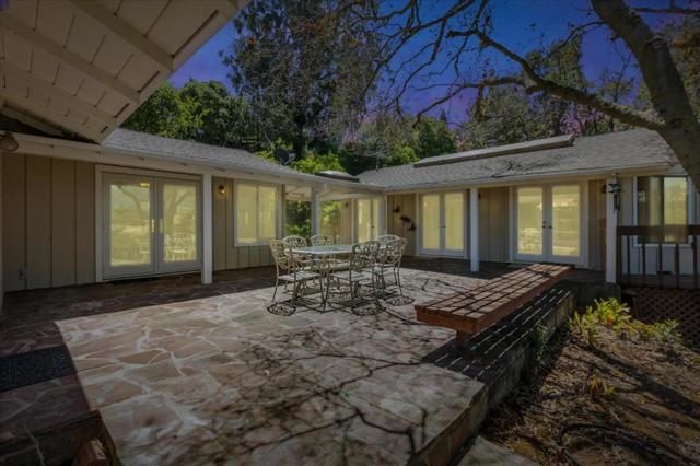 5824 Arboretum Drive, Los Altos CA: https://media.crmls.org/mediaz/47ac2e9b-690c-48aa-8d07-1de0d081a403.jpg