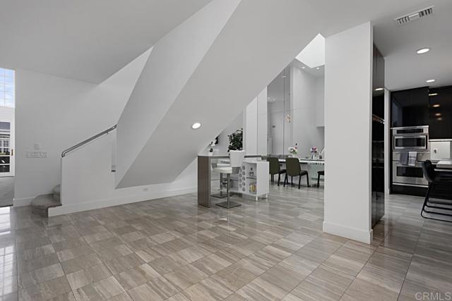 Detail Gallery Image 16 of 47 For 7429 via De Fortuna, Carlsbad,  CA 92009 - 3 Beds | 3 Baths