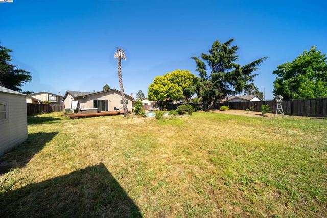 34505 Salinas Pl, Fremont CA: https://media.crmls.org/mediaz/47ae1616-7ffb-462c-8f35-da63f7bf879f.jpg