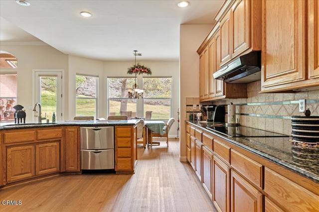 Detail Gallery Image 21 of 56 For 26450 Cumberland Rd, Tehachapi,  CA 93561 - 3 Beds | 2/1 Baths