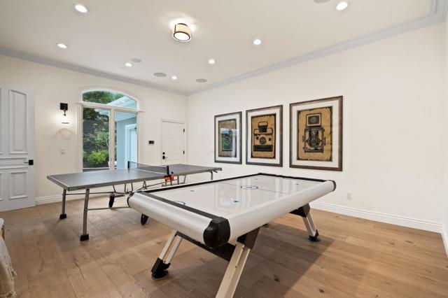 1535 Lakeview Drive, Hillsborough CA: https://media.crmls.org/mediaz/47aeac5c-bc47-42d6-9179-9efc2fa22182.jpg