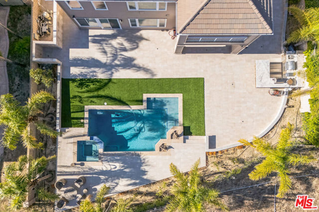 12530 Longacre Avenue, Granada Hills CA: https://media.crmls.org/mediaz/47af672e-76ec-4fab-9641-56fcb281b5dc.jpg