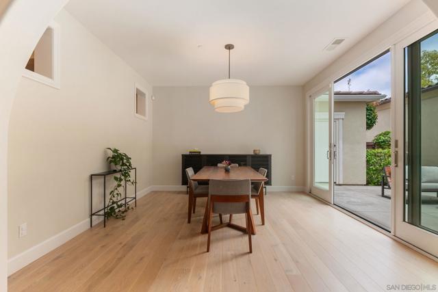 13571 Lopelia Meadows Pl, San Diego CA: https://media.crmls.org/mediaz/47af796d-8770-4893-a022-63d7f612b6e5.jpg