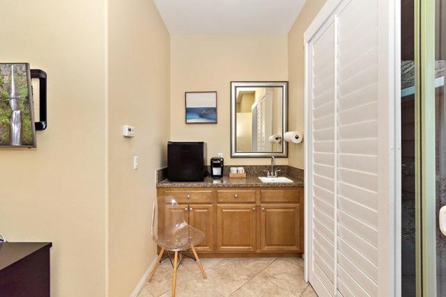 81196 Victoria Lane, La Quinta CA: https://media.crmls.org/mediaz/47b0bf10-ee0c-4d49-9fc5-ca6ee832896f.jpg