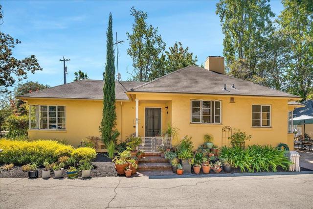231241 Churchill Avenue, Palo Alto CA: https://media.crmls.org/mediaz/47b0d092-9615-4c5b-a411-917cc95cea00.jpg
