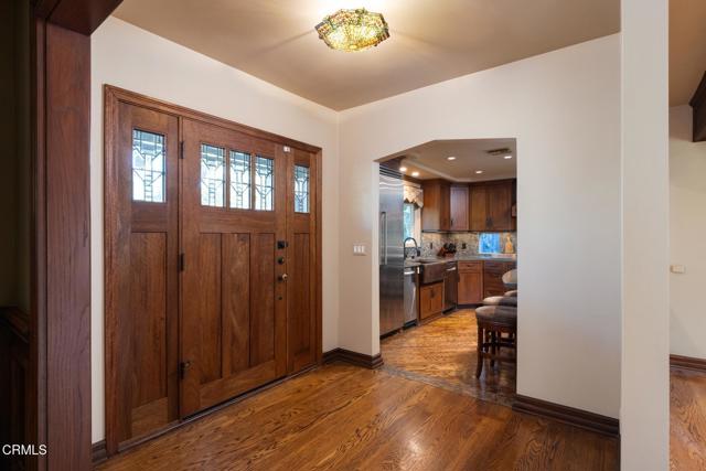 Detail Gallery Image 3 of 28 For 1021 S Euclid Ave, Pasadena,  CA 91106 - 3 Beds | 2 Baths