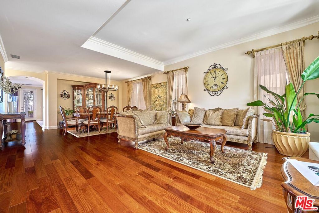 MLS #25475643 image #10