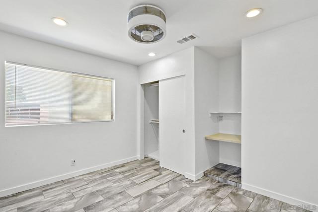 4877 Lorraine Dr, San Diego CA: https://media.crmls.org/mediaz/47b2da26-362d-4d36-b422-6b05eee88922.jpg