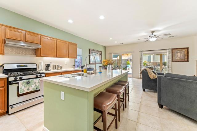 64060 Olympic Mountain Avenue, Desert Hot Springs CA: https://media.crmls.org/mediaz/47b422c6-0e0b-40df-8a7a-79702aca1308.jpg