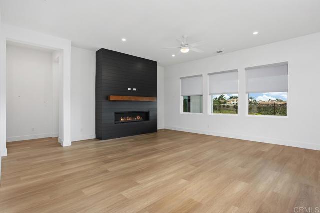 1216 Stonemark Place, Vista CA: https://media.crmls.org/mediaz/47b450e4-d5da-4d8b-adc4-c53e7923fcdc.jpg