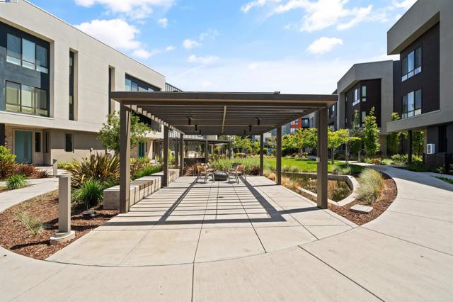 45099 Impress Common, Fremont CA: https://media.crmls.org/mediaz/47b4757c-d6dd-480c-9be9-670c55963656.jpg