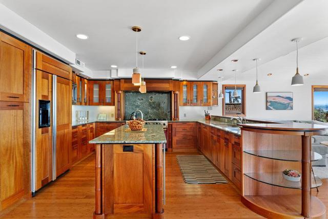 4790 Opal Cliff Drive, Santa Cruz CA: https://media.crmls.org/mediaz/47b53f4c-445c-43e3-bab6-00ff05f5627c.jpg