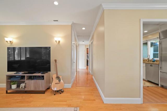 3172 Morris Drive, Palo Alto CA: https://media.crmls.org/mediaz/47b5c5ca-b07f-4514-b908-59f289ffd808.jpg