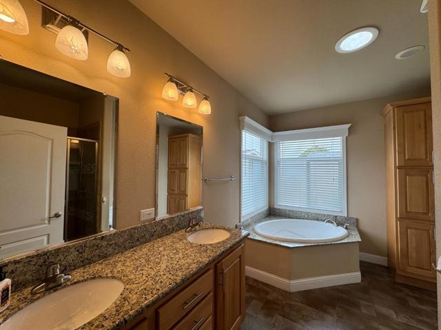 73 Sailfish Court, Half Moon Bay CA: https://media.crmls.org/mediaz/47b62667-dbf0-4a6f-9196-38108517e486.jpg