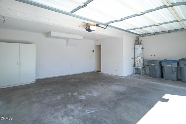 Detail Gallery Image 10 of 26 For 3221 Harbor Bld, Oxnard,  CA 93035 - 3 Beds | 2/1 Baths