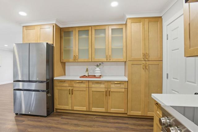 432 8th Avenue, Menlo Park CA: https://media.crmls.org/mediaz/47b649b0-9d10-4287-a815-3ec6f69b7624.jpg