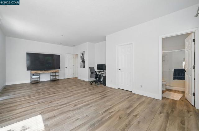 1782 Anastasia Dr, Brentwood CA: https://media.crmls.org/mediaz/47b72d01-8b7a-4e8e-a219-74900e658297.jpg