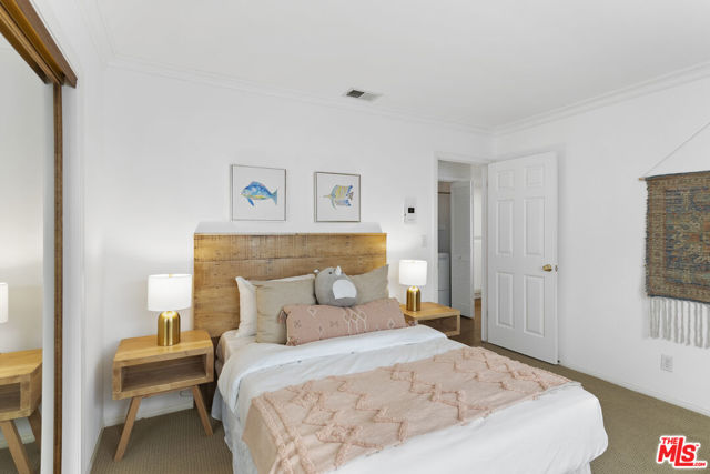 441 HOLLOWELL Avenue, Hermosa Beach, California 90254, 4 Bedrooms Bedrooms, ,2 BathroomsBathrooms,Residential,Sold,HOLLOWELL,22165653