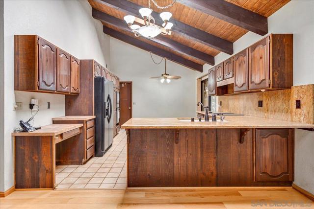 24903 Oakana Rd, Ramona CA: https://media.crmls.org/mediaz/47b9037d-7cad-472b-a10f-678493266974.jpg