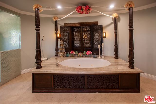 3501 Caribeth Drive, Encino CA: https://media.crmls.org/mediaz/47ba1cb0-c01d-4b7b-af3f-92ca7ac2c5c5.jpg