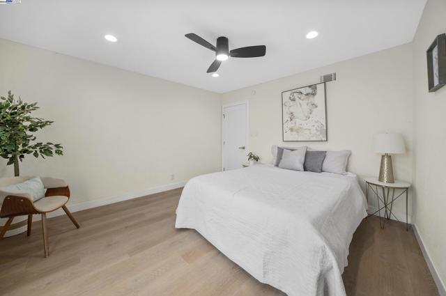 16871 Ross Lane, Huntington Beach CA: https://media.crmls.org/mediaz/47bb8871-1f4a-49b5-bc5d-397f5baf455b.jpg
