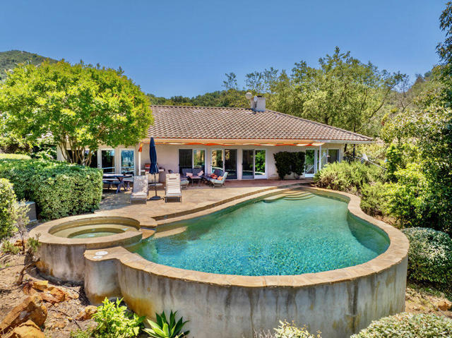 Image 5 of 73 For 12471 Mirar De Valle Road