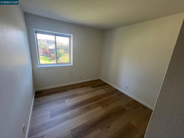 1800 Cannon Dr, Walnut Creek CA: https://media.crmls.org/mediaz/47bc5b86-fa9e-434c-bd2b-e87ecbfb544b.jpg