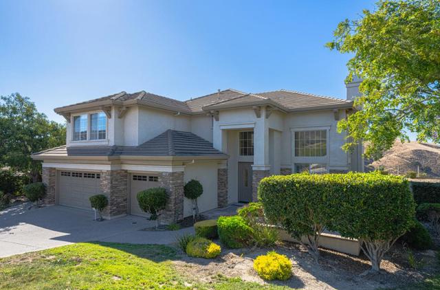 27606 Prestancia Circle, Salinas CA: https://media.crmls.org/mediaz/47bc8a89-0a56-4593-a7ba-17c25d9356ba.jpg