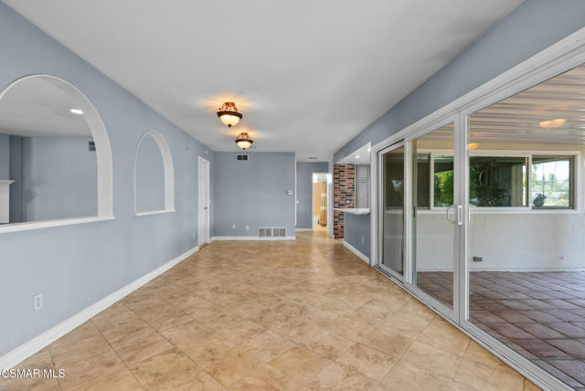 28606 Solon Avenue, Canyon Country CA: https://media.crmls.org/mediaz/47bcde65-dd52-4d79-ad15-e0bf720906a8.jpg