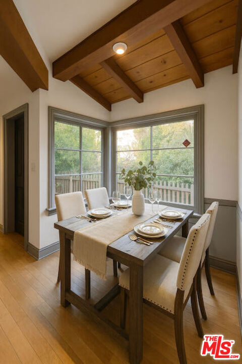 14807 Round Valley Drive, Sherman Oaks CA: https://media.crmls.org/mediaz/47bd7dd1-2c68-4d98-8b62-65e5963ed256.jpg