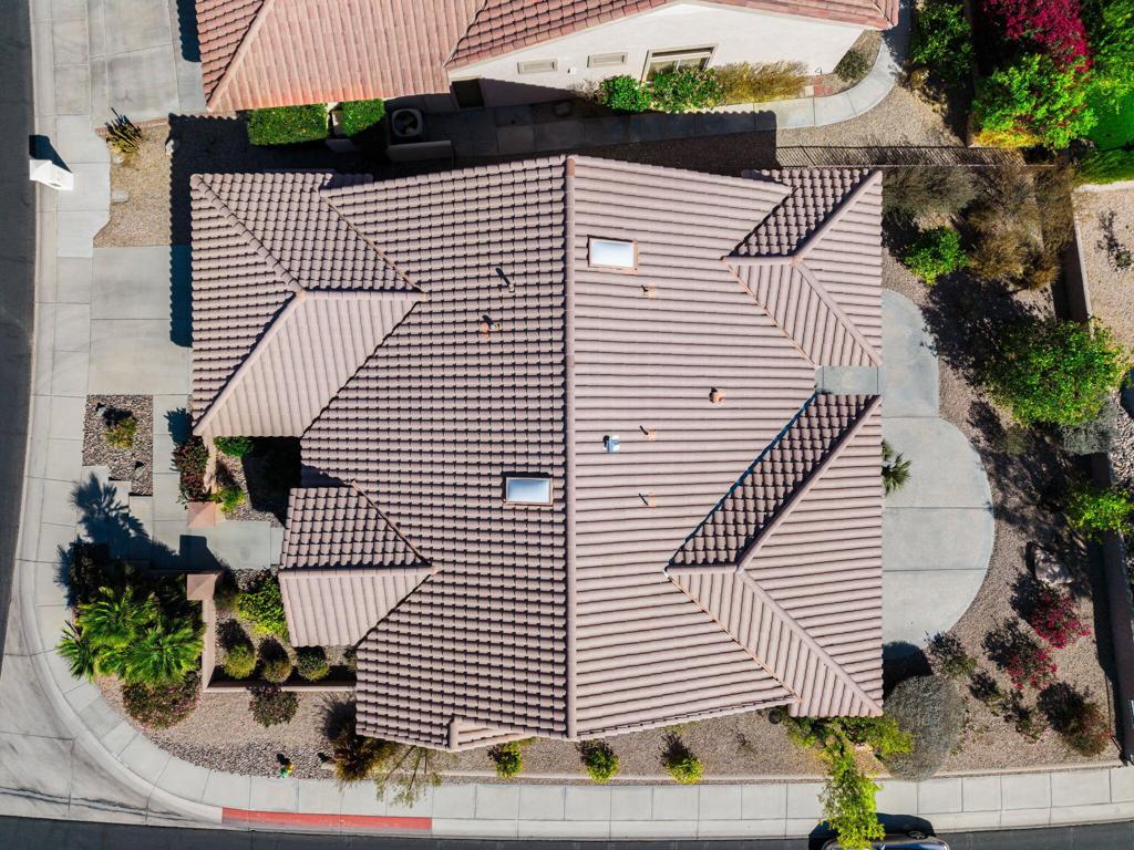 https://media.crmls.org/mediaz/47bf799a-f272-4d58-ae23-50927f4805b5.jpg?preset=X-Large