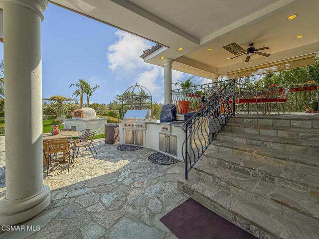 1832 Calle Salto, Thousand Oaks CA: https://media.crmls.org/mediaz/47c01bb7-f5b7-41fd-8065-565703d51070.jpg