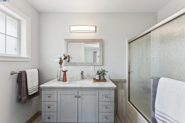 4613 Mirador Dr, Pleasanton CA: https://media.crmls.org/mediaz/47c0499f-e4a6-484a-ad9b-e2b4cd685b2c.jpg