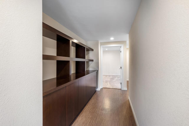 81 Camino Arroyo Place, Palm Desert CA: https://media.crmls.org/mediaz/47c08134-e3e0-4692-ba83-2a4101cc7022.jpg