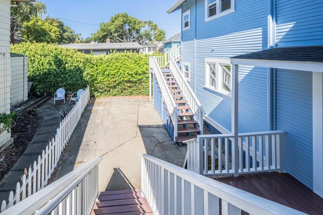 206 Cypress Avenue, Pacific Grove CA: https://media.crmls.org/mediaz/47c0c14e-a396-4aa0-ae46-33aa2d6cc77d.jpg