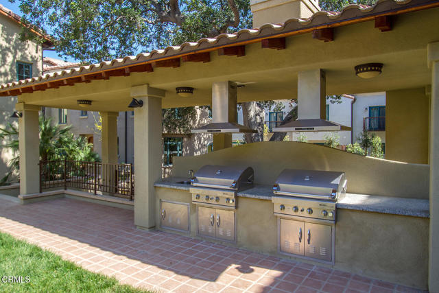 Detail Gallery Image 7 of 21 For 168 S Sierra Madre Blvd Bld #303,  Pasadena,  CA  - 3 Beds | 2 Baths