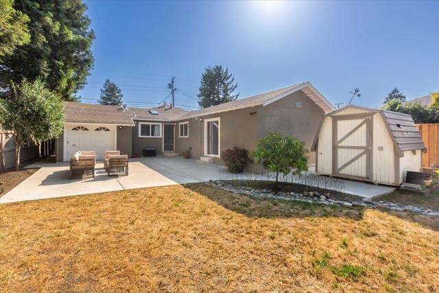 1403 Hudson Street, Redwood City CA: https://media.crmls.org/mediaz/47c33ad4-5754-4fba-b90b-088d4b822705.jpg