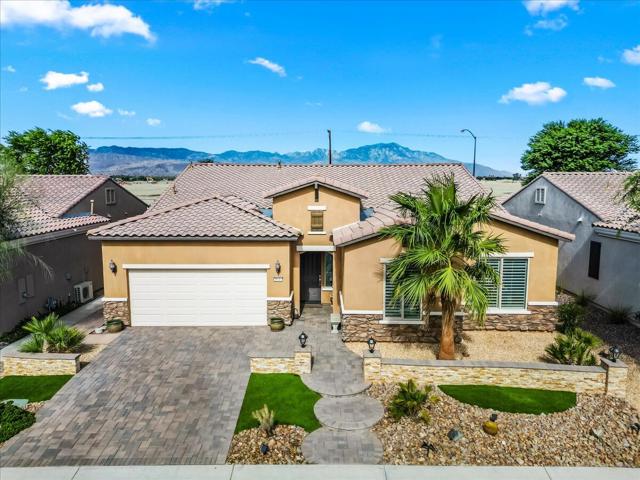 39313 Camino Las Hoyes, Indio CA: https://media.crmls.org/mediaz/47c49907-9f3e-40bf-80d1-102ca049375d.jpg