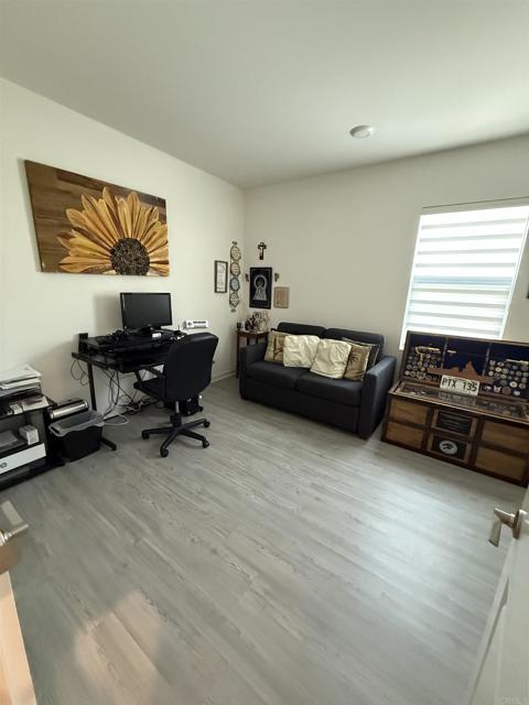 Detail Gallery Image 15 of 34 For 27983 Evergreen Way, Valley Center,  CA 92082 - 4 Beds | 2/1 Baths