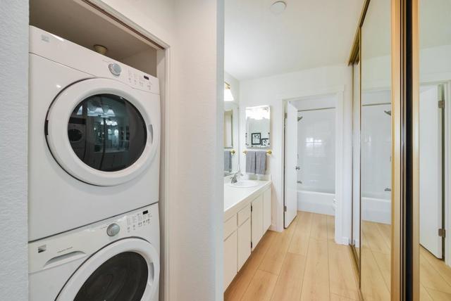 318 Soquel Avenue, Santa Cruz CA: https://media.crmls.org/mediaz/47c611e3-9fc1-47c5-8cad-5ed93a436e60.jpg