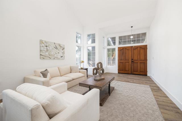 2318 Via Villegas, Carlsbad CA: https://media.crmls.org/mediaz/47c636c6-6dac-4878-b4cc-ed8129e1da92.jpg