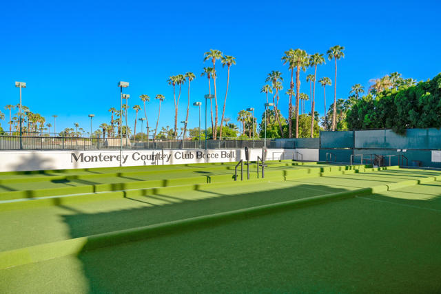 239 Santa Barbara Circle, Palm Desert, CA 92260