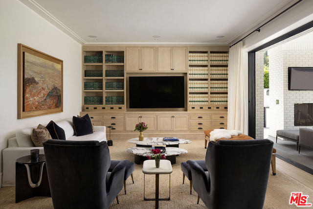 1628 Georgina Avenue, Santa Monica CA: https://media.crmls.org/mediaz/47c747d5-a29d-41f7-ac64-92779e002601.jpg